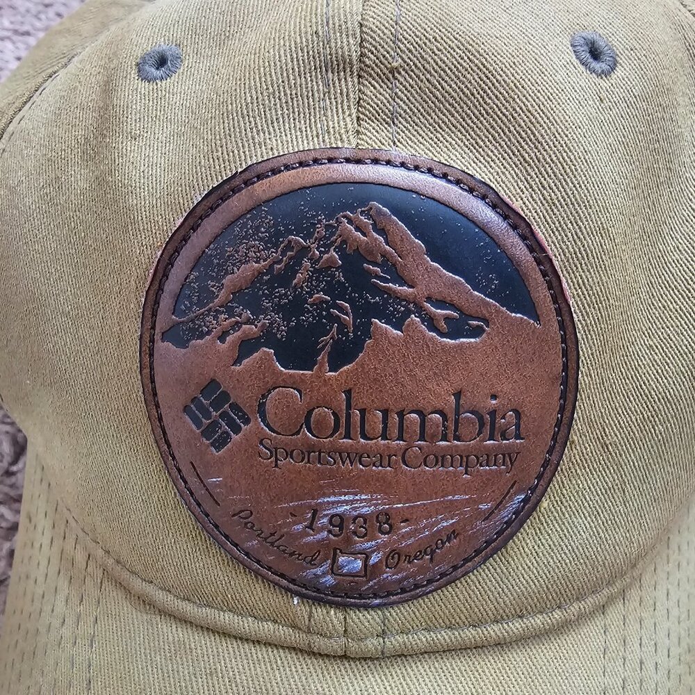 READ Columbia Sportswear Leather Patch Flexfit hat Tan Outdoor Cap - Picture 2 of 8